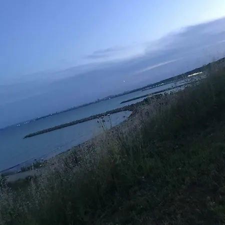 Апартамент Sunny Relax & *
