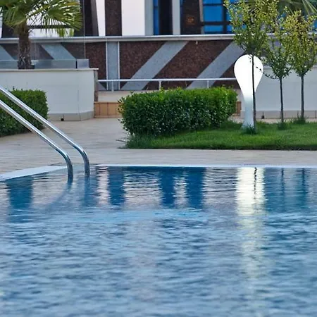 Sunny Relax & בורגאס