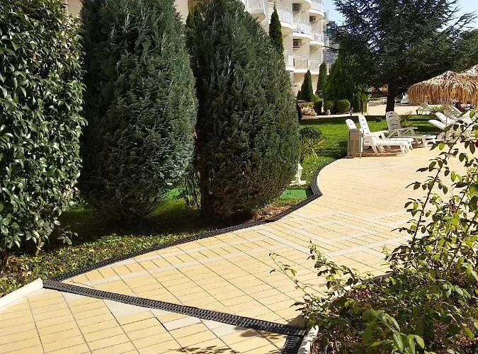 Апартаменты Sunny Relax &